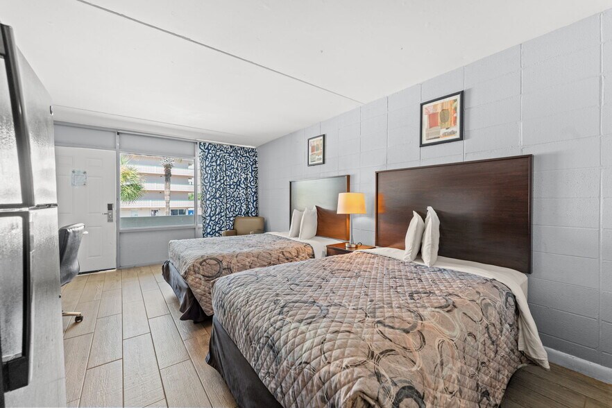 More Photos Of 1900 S Ocean Blvd, Myrtle Beach Hotel For Sale