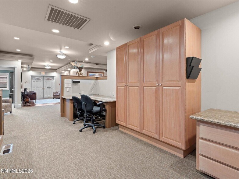 More Photos Of 441 W Plumb Ln, Reno Office For Sale