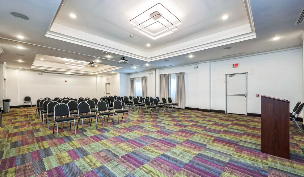 More Photos Of 24519 Interstate 45 Fwy, Spring Hotel For Sale