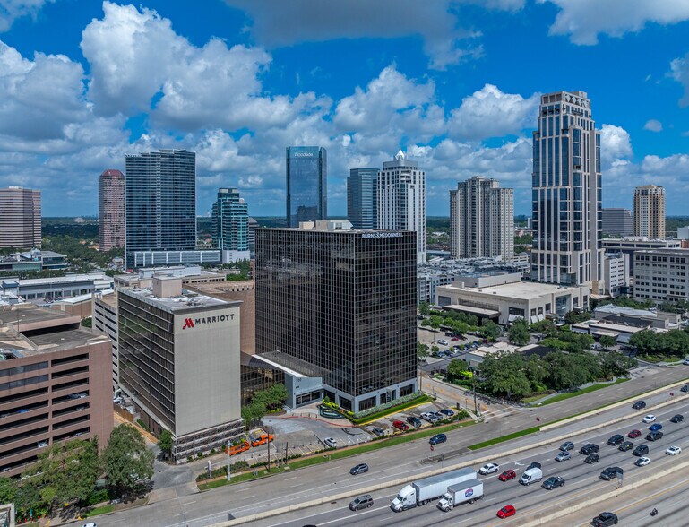 More Photos Of 1700 West Loop S, Houston Office For Sale