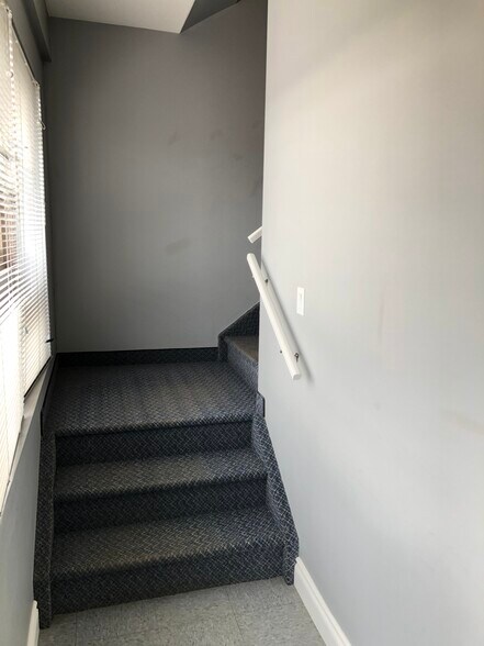 More Photos Of Unit 8 7471 Edgar Industrial bend, Red Deer Industrial For Lease