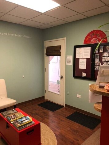 More Photos Of 932 N Wright St, Naperville Office For Lease