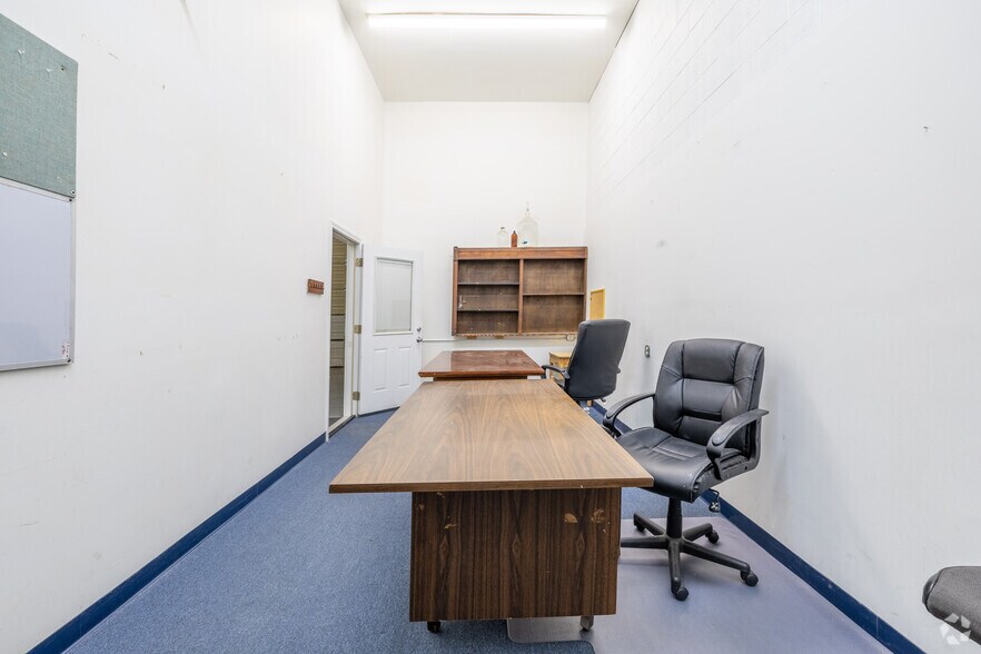 More Photos Of 745 Bluecrab Rd, Newport News Research And Development For Lease