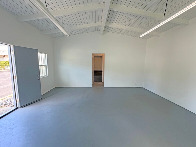 More Photos Of 820 E Ortega St, Santa Barbara Warehouse For Lease