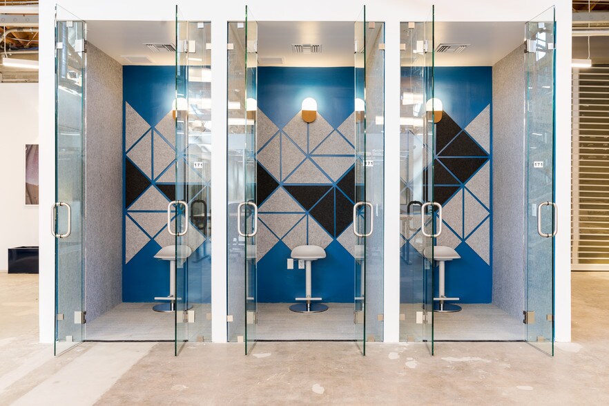 More Photos Of 5877 Obama Blvd, Los Angeles Loft Creative Space For Lease