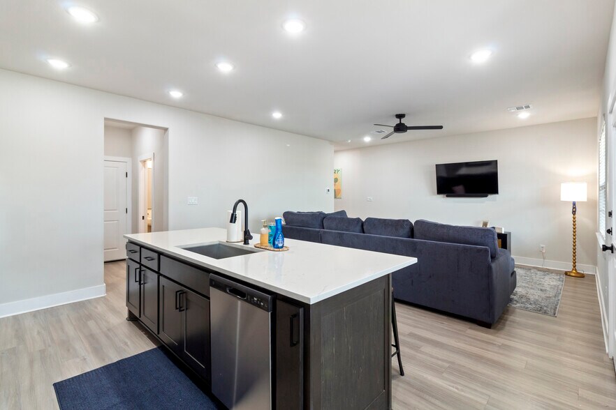 More Photos Of 4038 Gunner Trl, College Station Multifamily For Sale