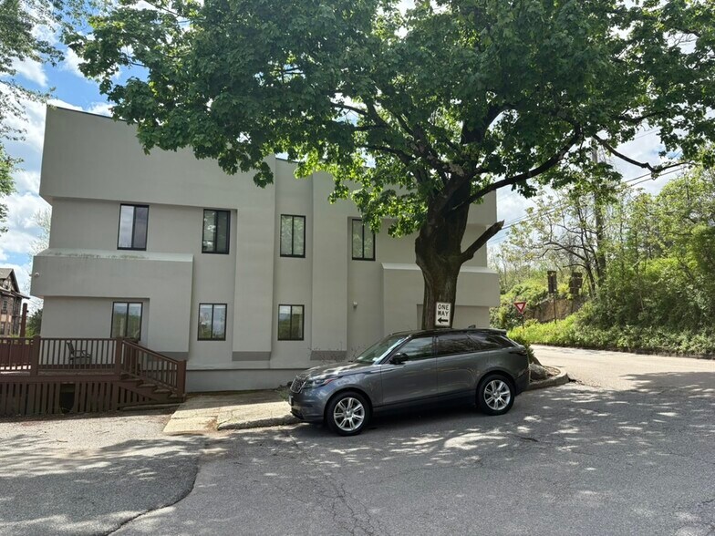 More Photos Of 9 Hunts Ln, Chappaqua Loft Creative Space For Lease