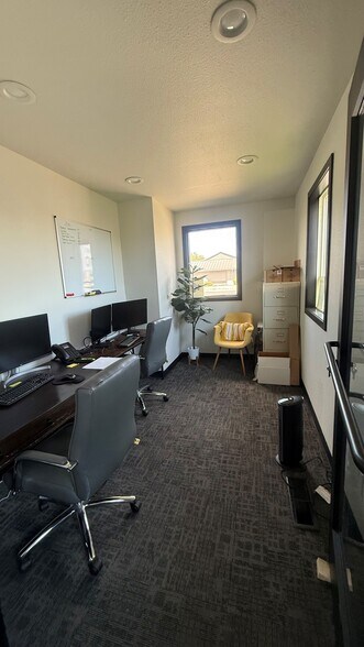 More Photos Of 985 N 1st St, Hermiston Office For Lease