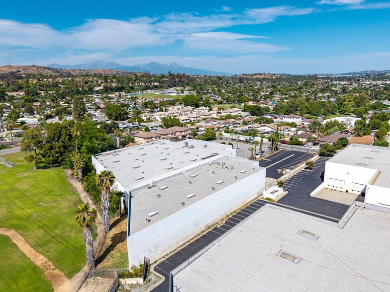 More Photos Of 491 Yorbita Rd, City of Industry Warehouse For Lease