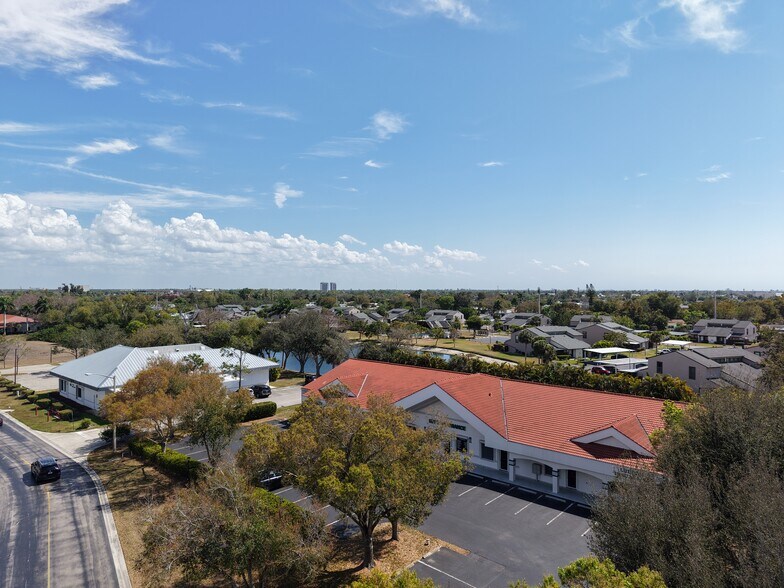 More Photos Of 8931 Conference Dr, Fort Myers Office For Lease