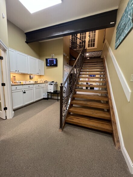 More Photos Of 7253 Goodman Rd, Olive Branch Office For Lease