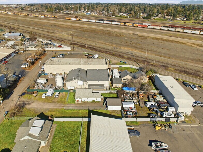More Photos Of 1035 Madera St, Eugene Industrial For Sale