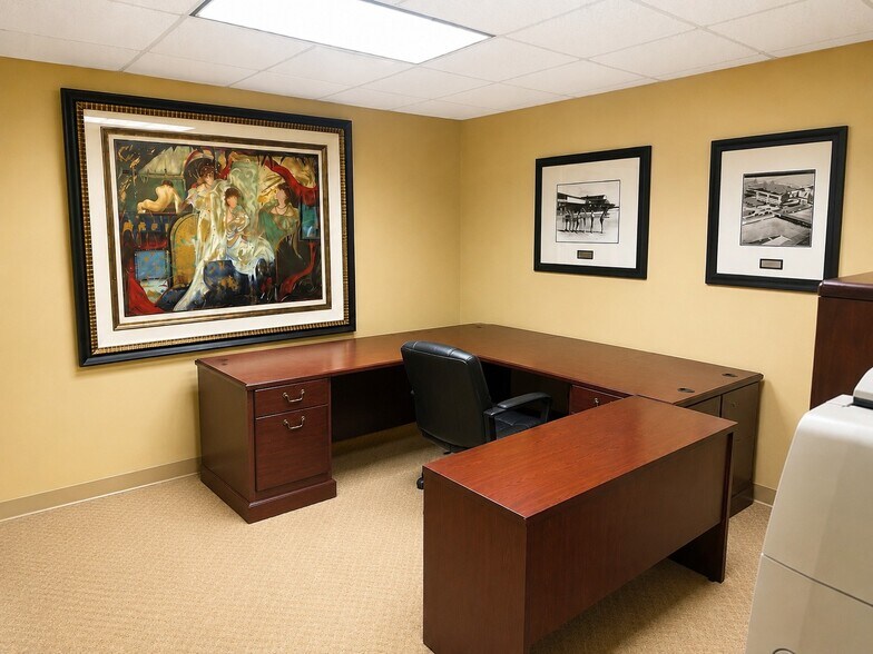 More Photos Of 2000 - 2310 Sawgrass Village Dr, Ponte Vedra Beach Office For Sale