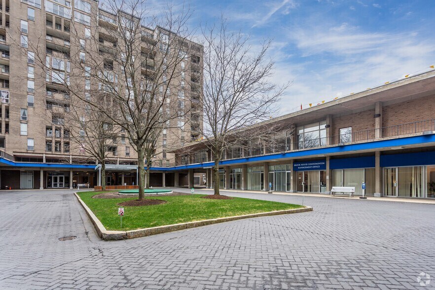 More Photos Of 77 Pond Ave, Brookline Apartments For Lease