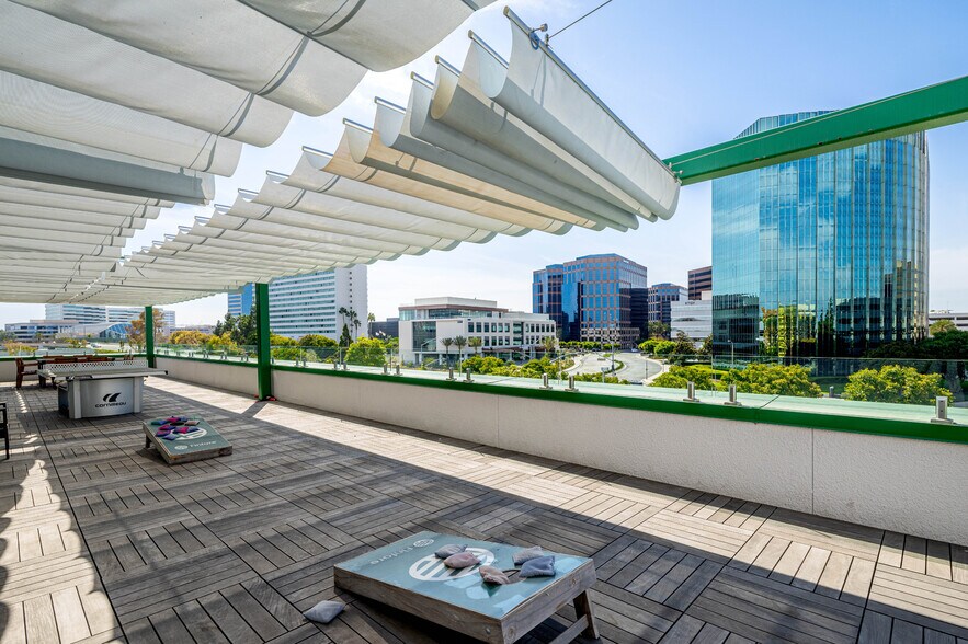 More Photos Of 17900 Von Karman Ave, Irvine Office For Sale