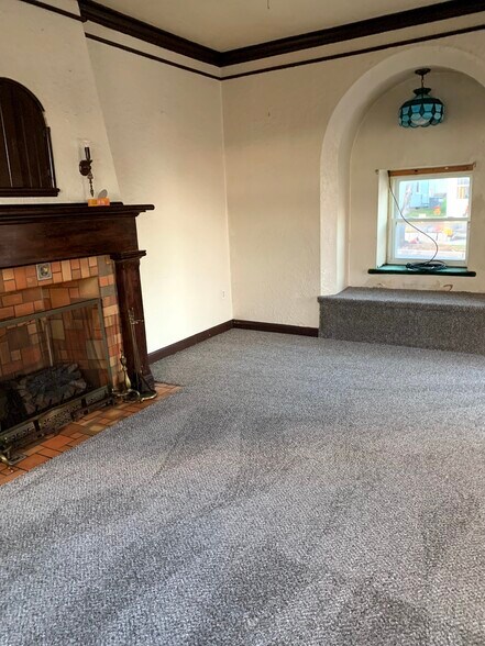 More Photos Of 1811 Butler St, Easton Specialty For Sale