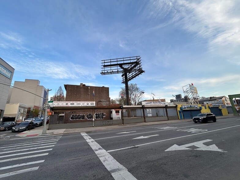 More Photos Of 122 18th St, Brooklyn Land For Lease