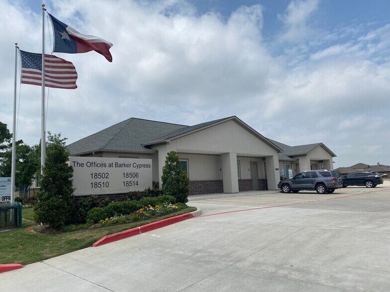More Photos Of 18510 Green Land Way, Houston Medical For Lease