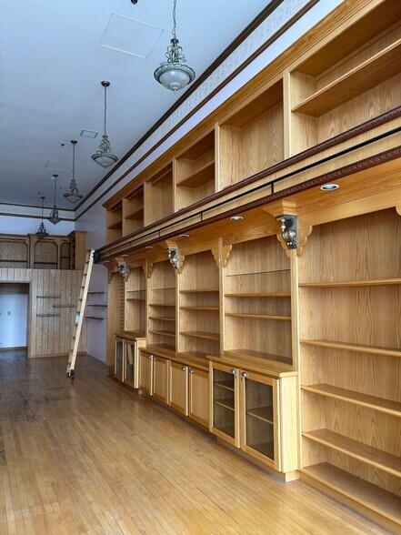 More Photos Of 605 Main St, Rapid City General Retail For Lease