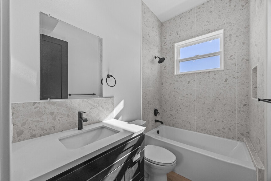 More Photos Of 3215 S El Camino Real, San Clemente Apartments For Sale