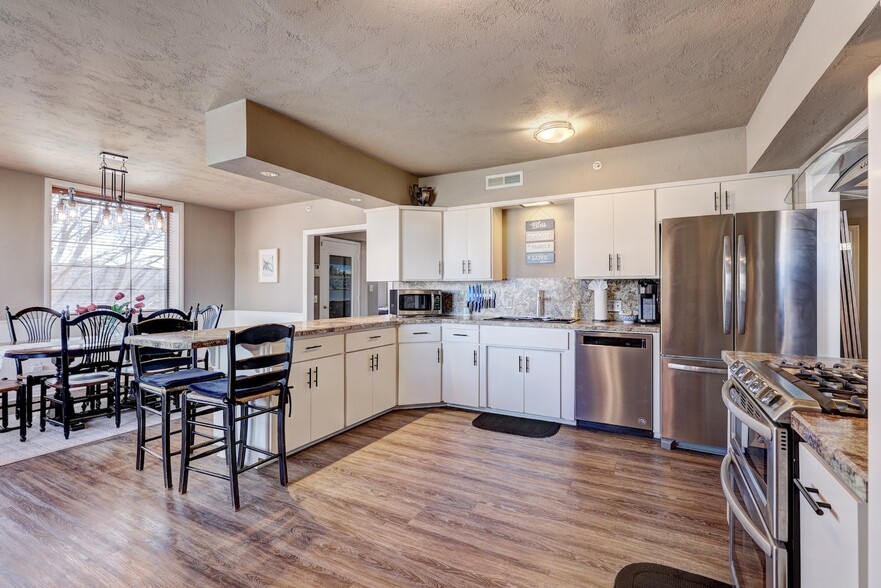 More Photos Of 411 NW 5th St, Oklahoma City Flex For Sale