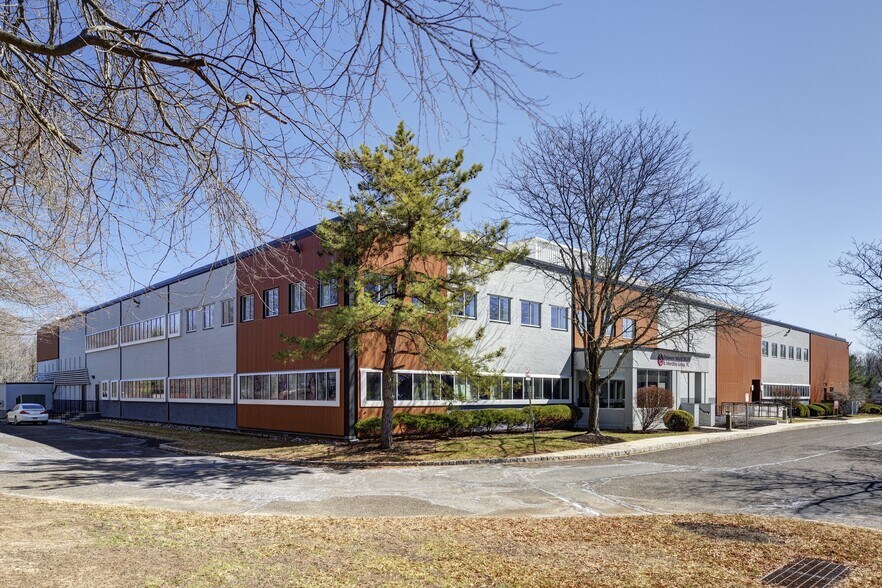 More Photos Of 2 Princess Rd, Lawrenceville Medical For Lease