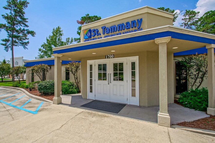 More Photos Of 1700 Highway 59, Mandeville General Retail For Lease