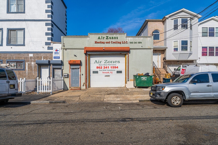 More Photos Of 309 Fairmount Ave, Newark Warehouse For Sale