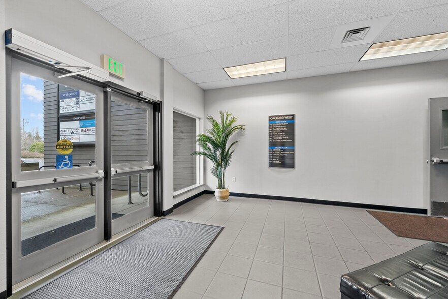 More Photos Of 675 Orchard Heights Rd, Salem Medical For Sale