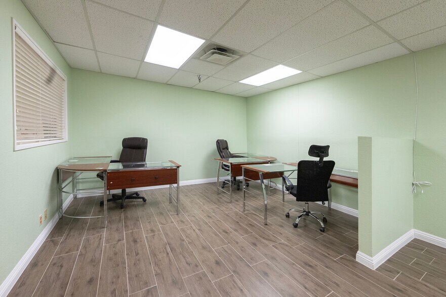 More Photos Of 5430 W Sahara Ave, Las Vegas Office For Lease