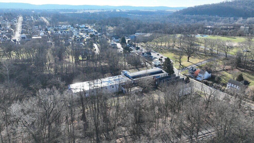 More Photos Of 555 Warren St, Phillipsburg Warehouse For Sale