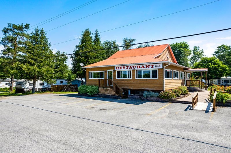More Photos Of 4195 Watsons Corners Rd, Mcdonalds Corner Hotel For Sale