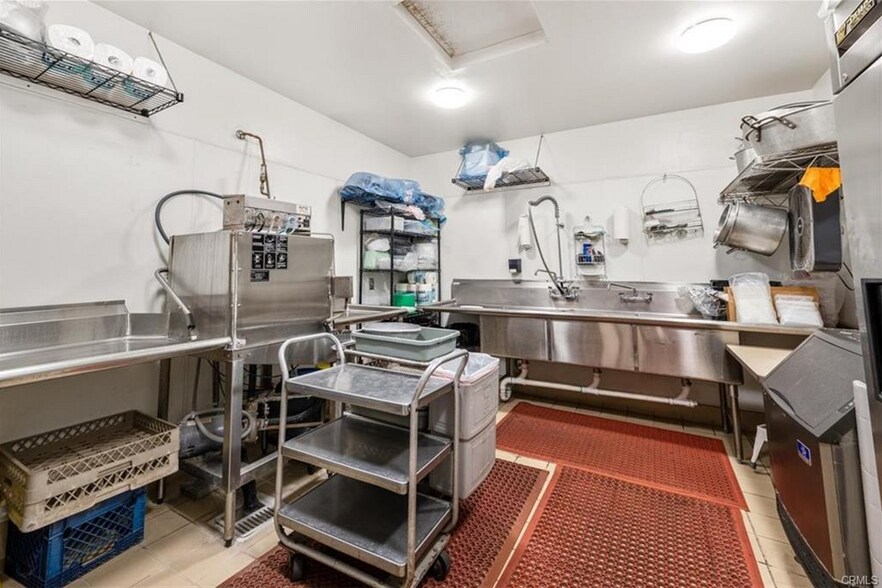 More Photos Of 823-829 Guadalupe St, Guadalupe Storefront Retail Residential For Sale