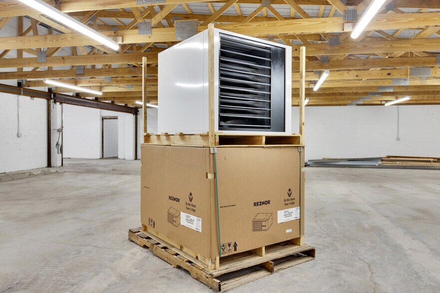 More Photos Of 65 Atlas Rd, Uniontown Manufacturing For Sale