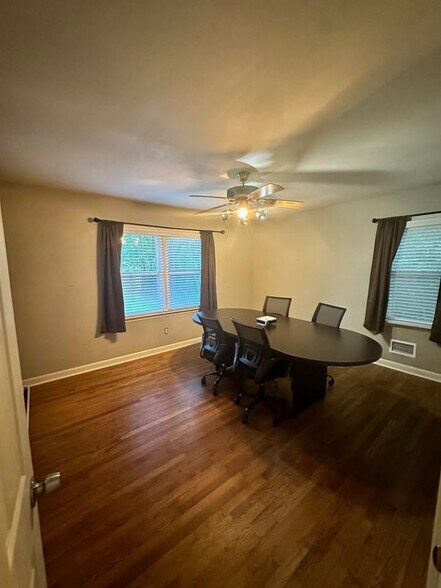 More Photos Of 1059 Buford Hwy, Sugar Hill Coworking Space