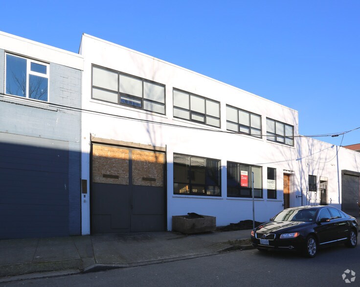 More Photos Of 395-399 Alexander St, Vancouver Warehouse For Lease