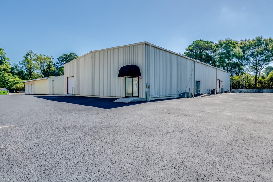 More Photos Of 480 N Dean Rd, Auburn Light Distribution For Lease