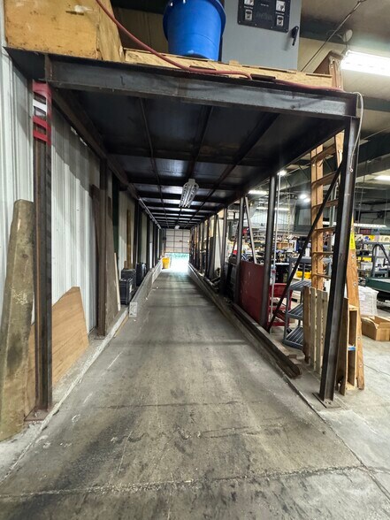 More Photos Of 7275 W Joy Rd, Dexter Manufacturing For Lease