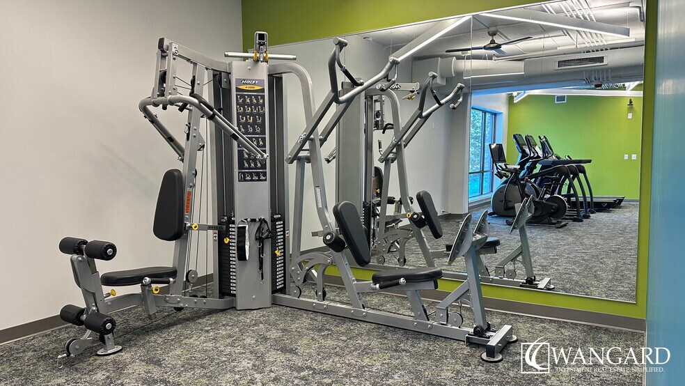 More Photos Of 1200 N Mayfair Rd, Wauwatosa Office For Lease