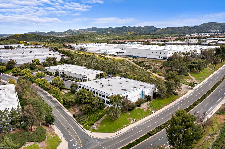 More Photos Of 20562 Crescent Bay Dr, Lake Forest Warehouse For Lease