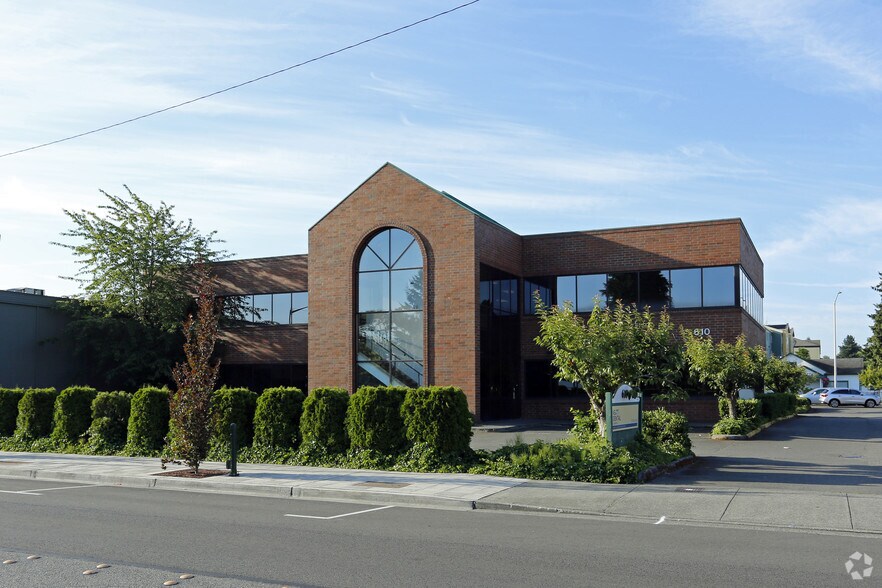 Primary Photo Of 610 W Meeker St, Kent Office For Sale
