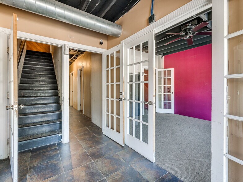 More Photos Of 605 S Peoria Ave, Tulsa Storefront Retail Office For Lease