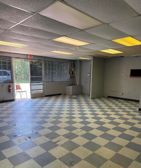 More Photos Of 1522 W Wall St, Wadesboro Freestanding For Sale