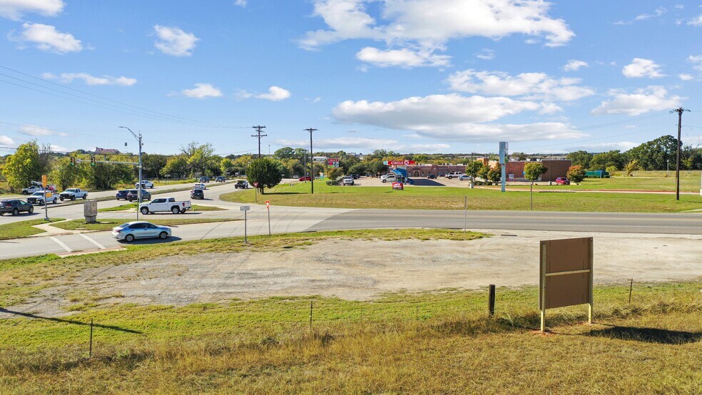 More Photos Of 2101 Fort Worth, Weatherford Land For Sale