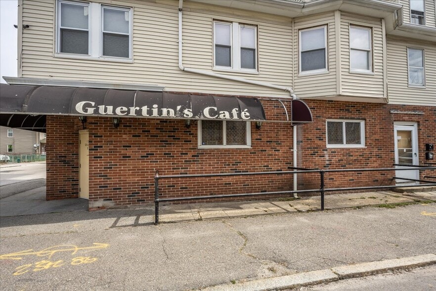 More Photos Of 73 Southgate St, Worcester General Retail For Sale