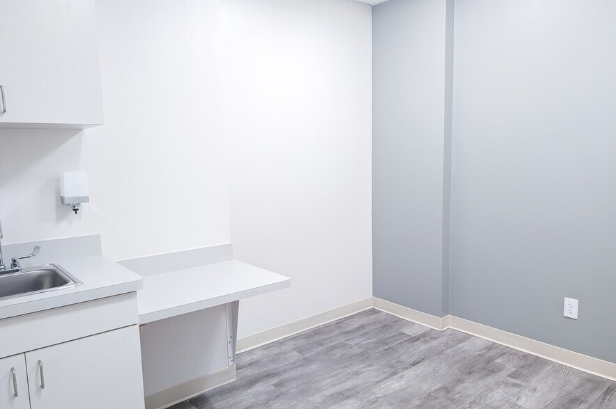 More Photos Of 14615 San Pedro Ave, San Antonio Medical For Lease