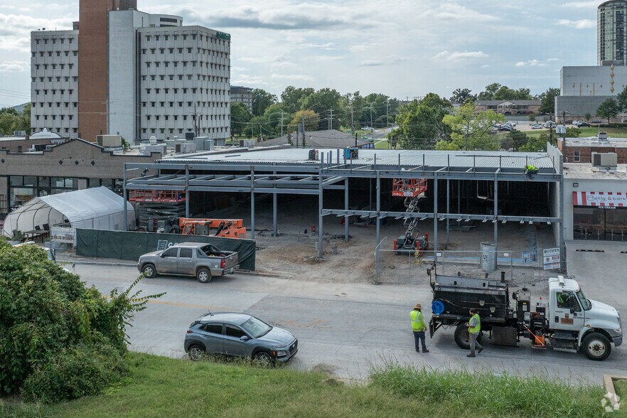 More Photos Of 1738 S Boston Ave, Tulsa General Retail For Lease