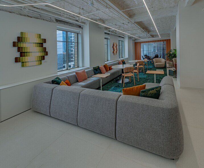 More Photos Of 1001 McKinney St, Houston Office Residential For Sale