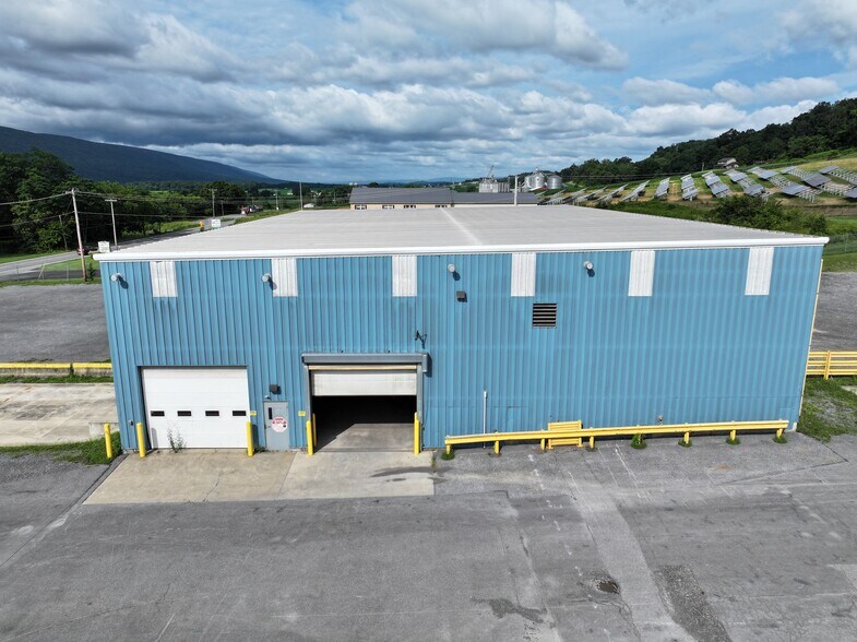 More Photos Of 12393 William Penn Hwy, Thompsontown Unknown For Lease