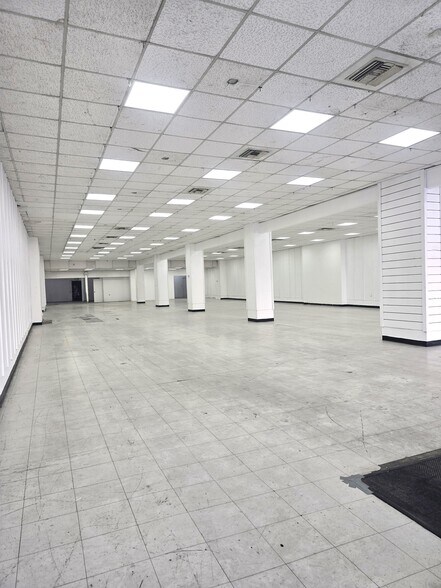 More Photos Of 224 E 2nd St, Calexico Storefront For Lease